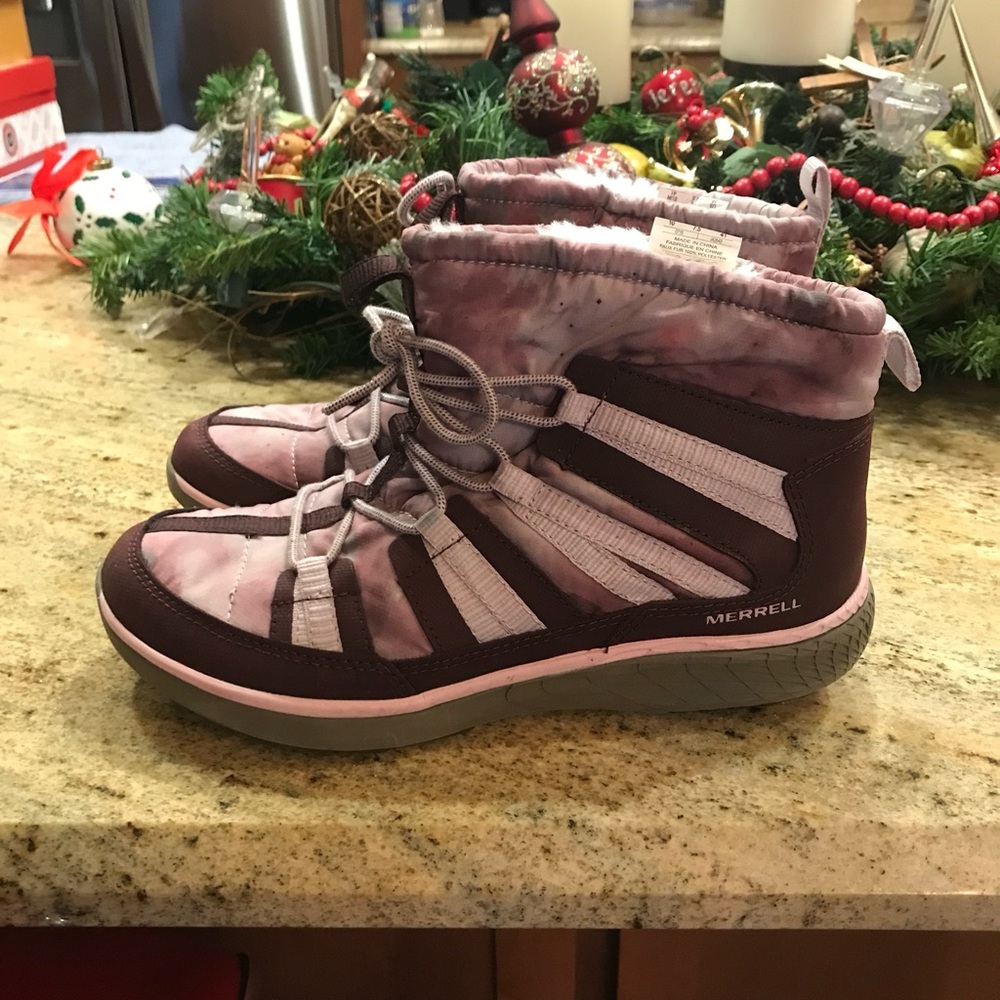 Merrell fur lined Ankle boot